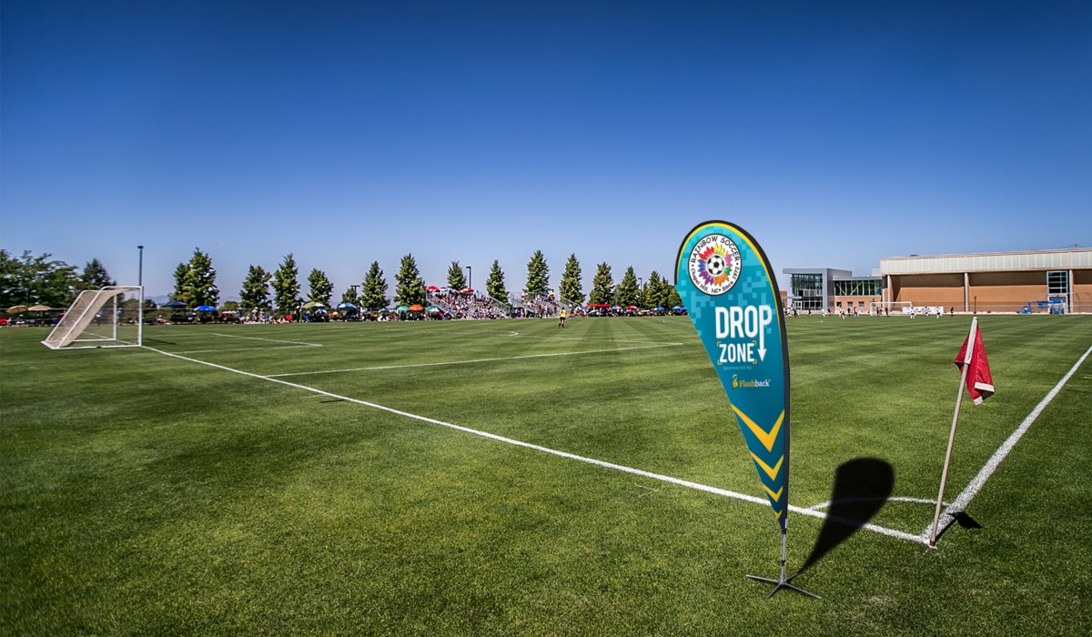 Flashback-teardrop-flag-on-field